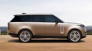 "Unleash Dominance: The 2024 Land Rover Range Rover - A Powerhouse SUV"