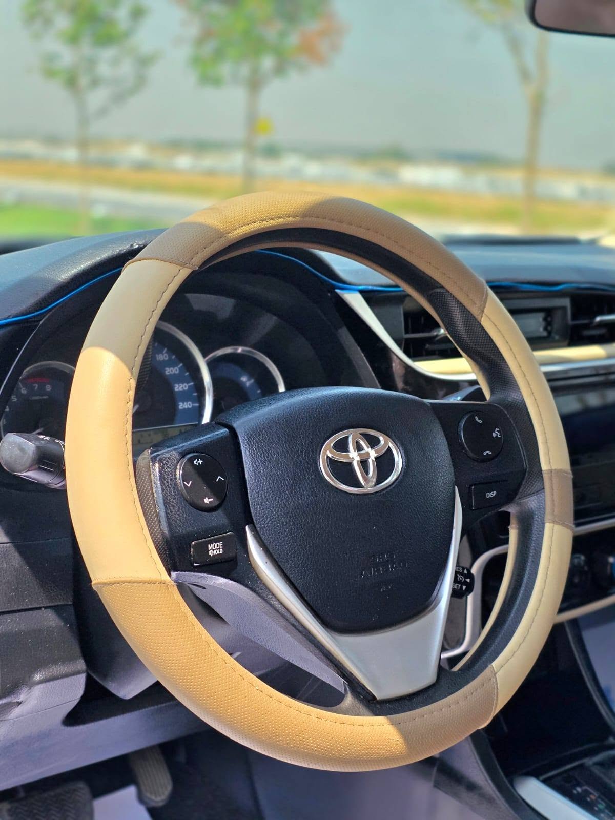 2017 Toyota Corolla photo 4