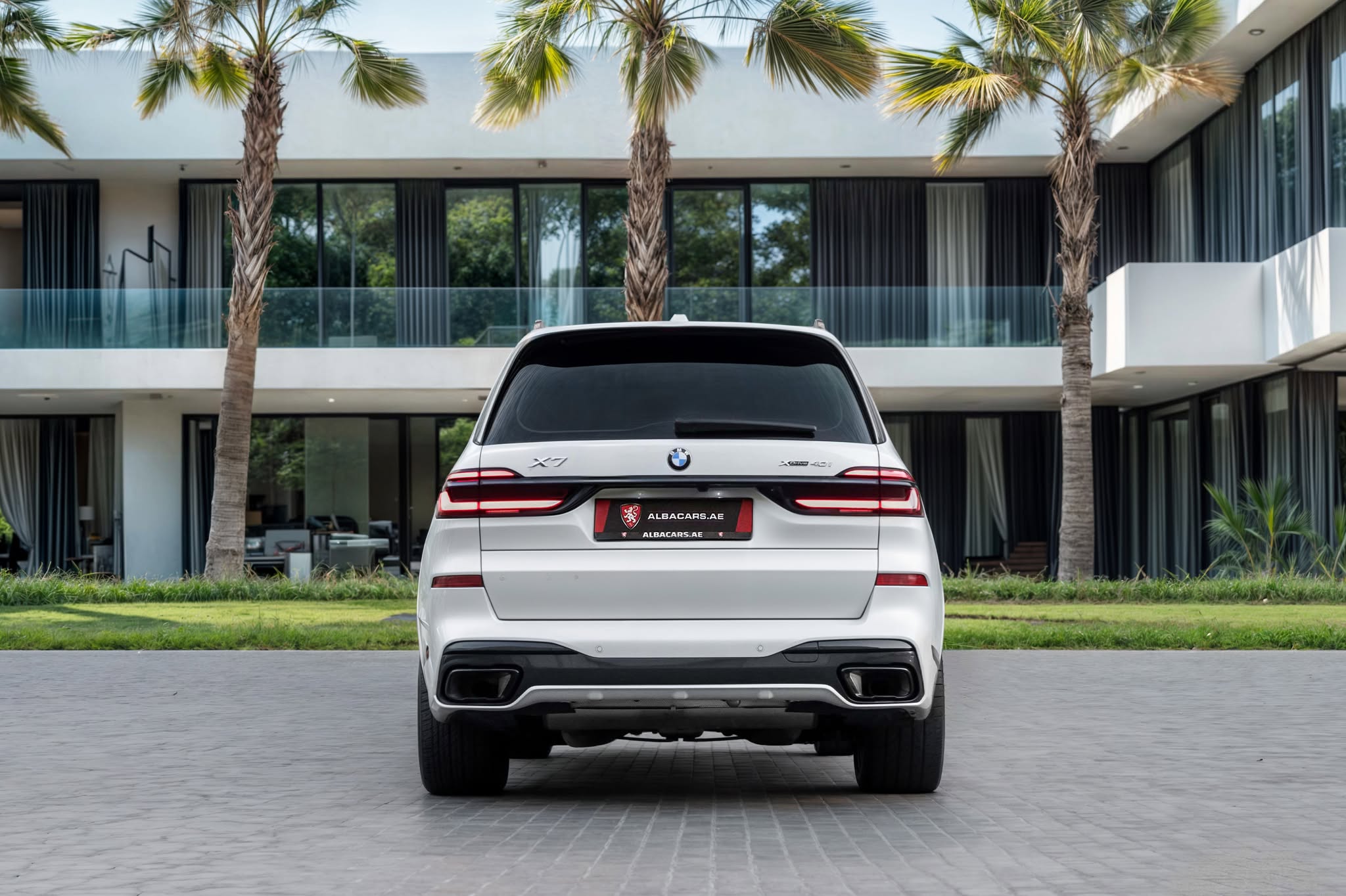 2024 BMW X7 photo 2