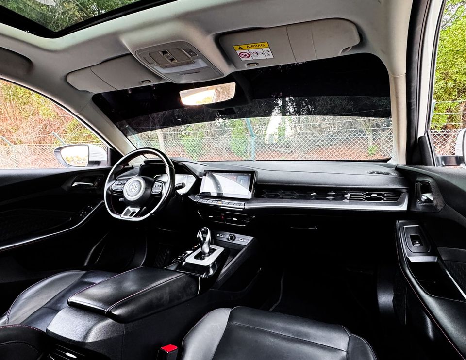 2023 MG GT photo 5