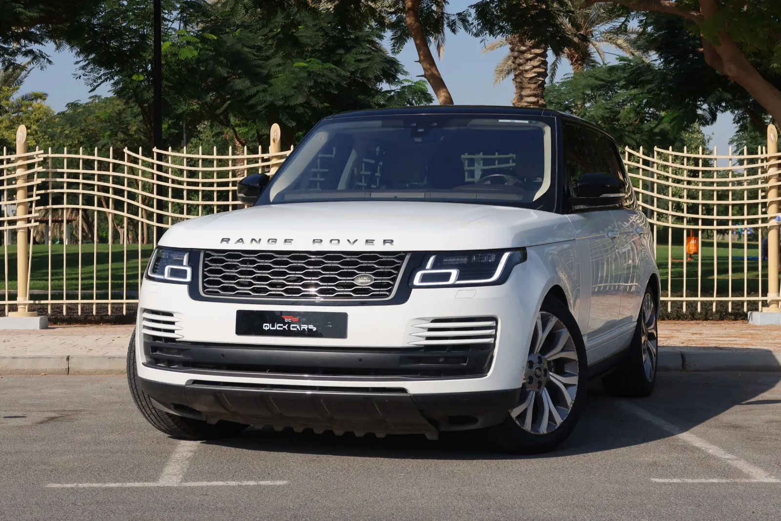 2021 Land Rover Vogue photo 5