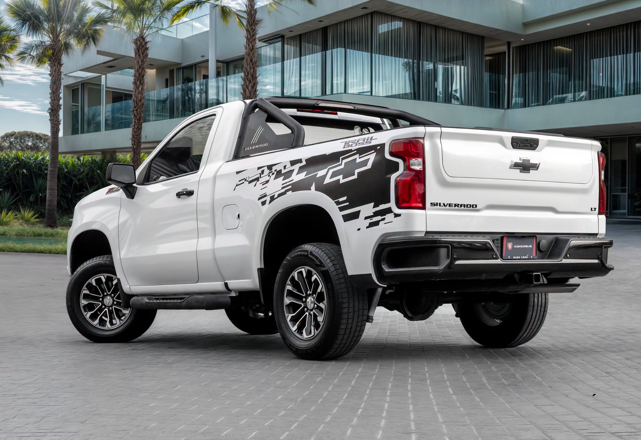 2021 Chevrolet Silverado photo 5