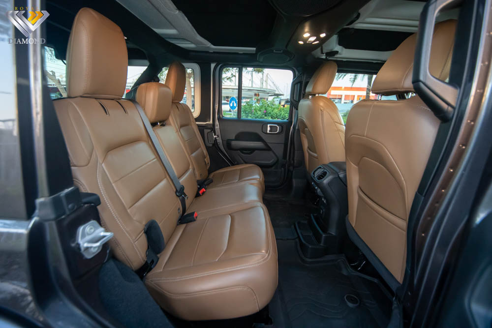 2022 Jeep Wrangler photo 4