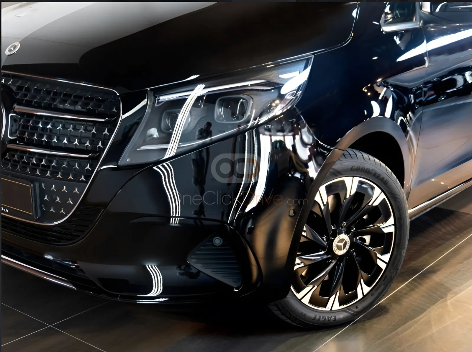 2026 Mercedes-Benz V-Class photo 3