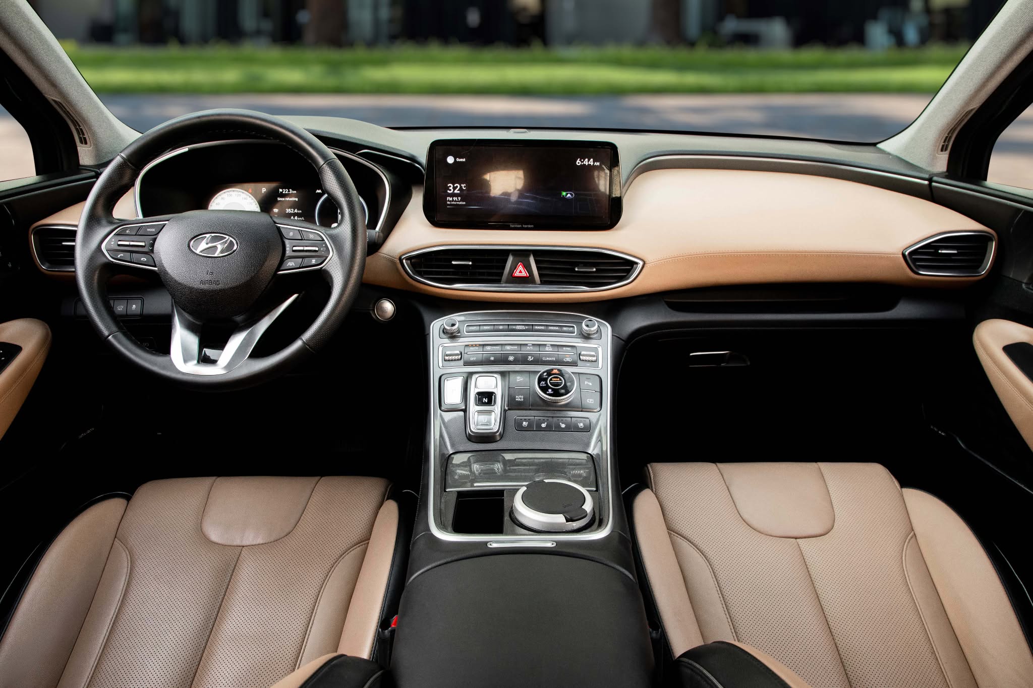 2022 Hyundai Santa Fe photo 3
