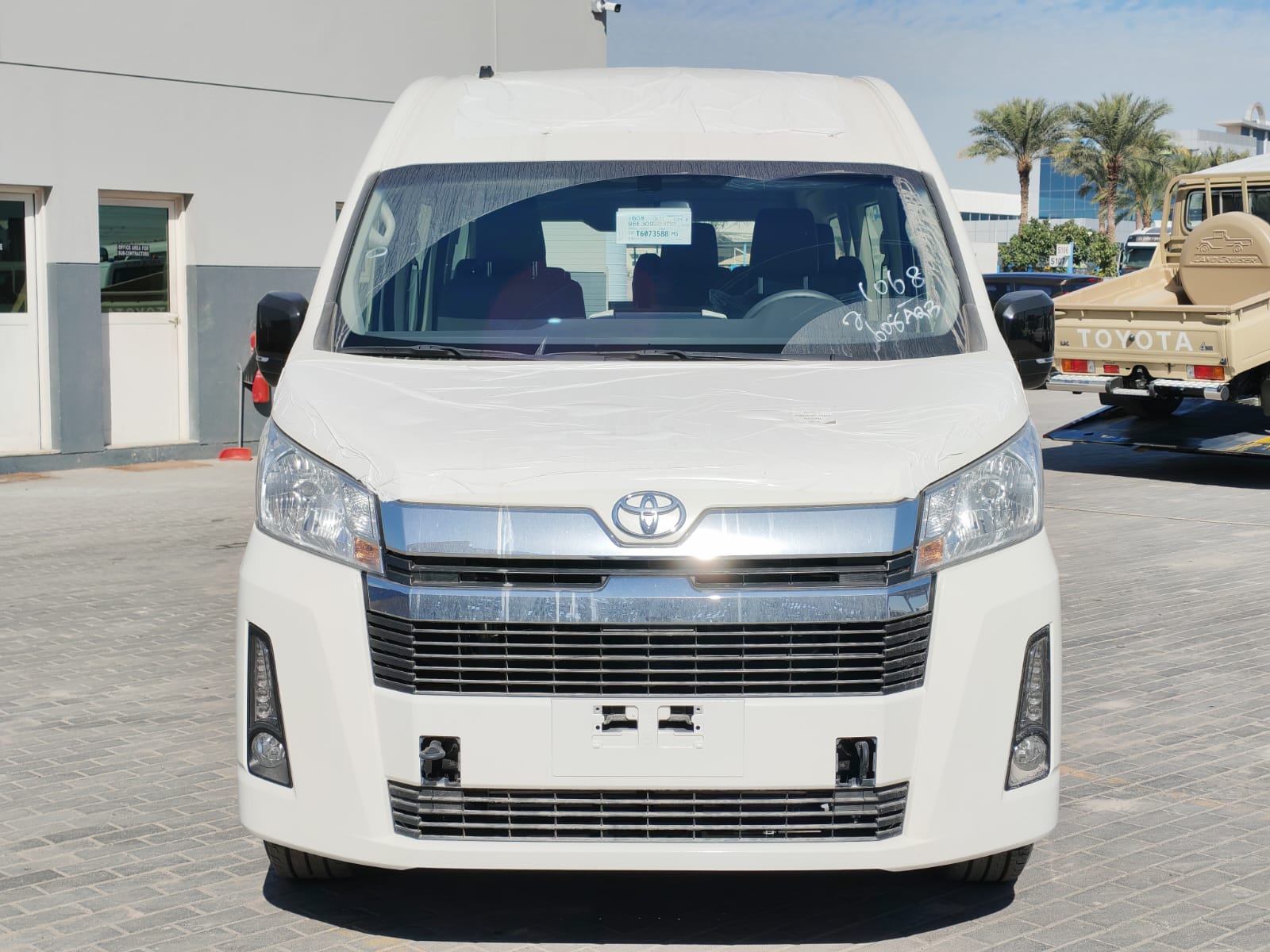 2025 Toyota Hiace photo 2