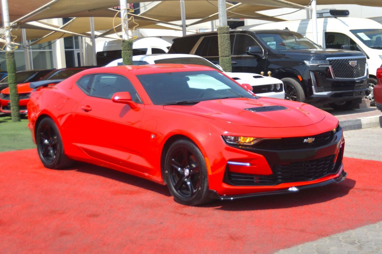2024 Chevrolet Camaro photo 2