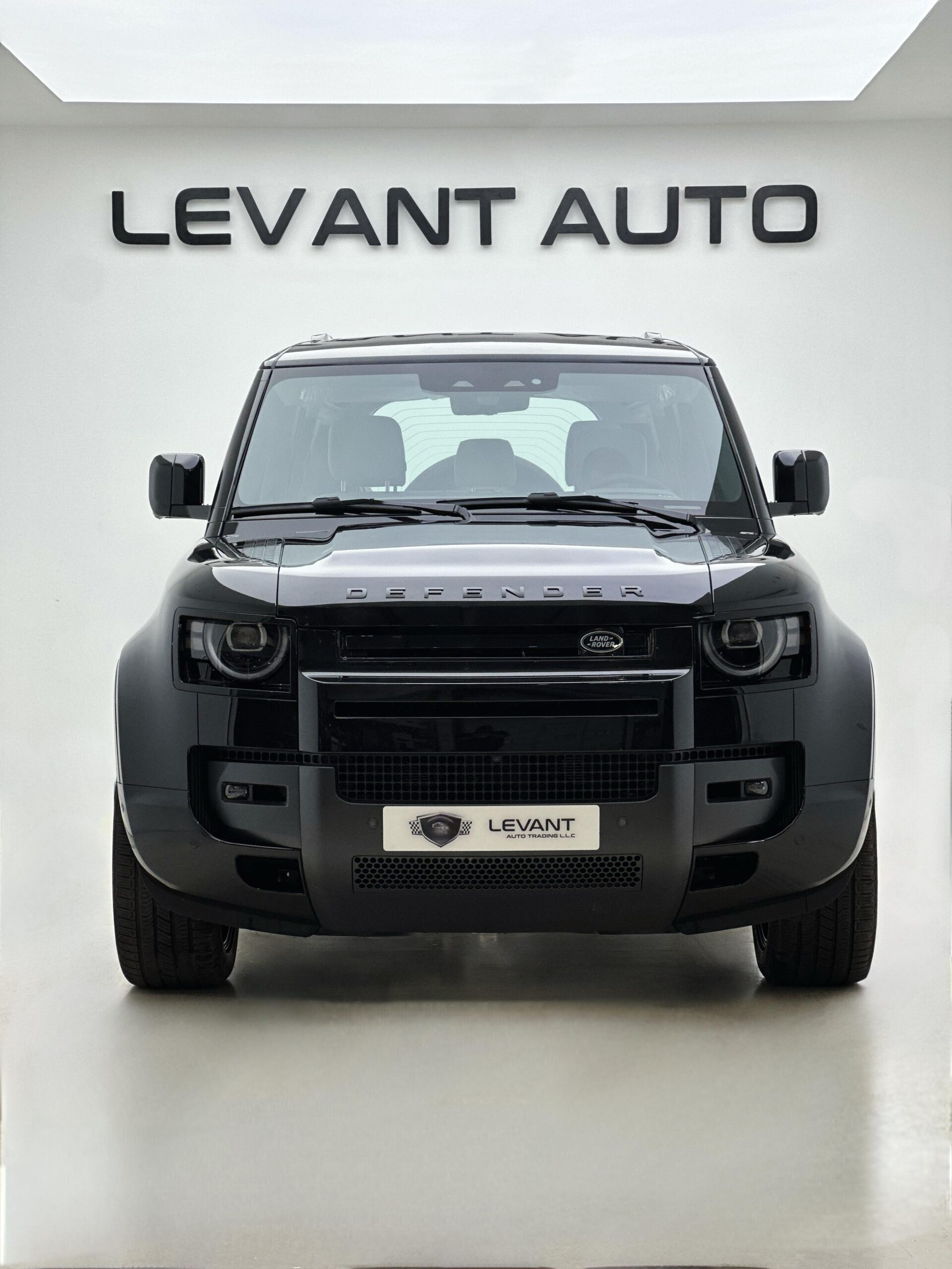 2026 Land Rover Defender photo 2
