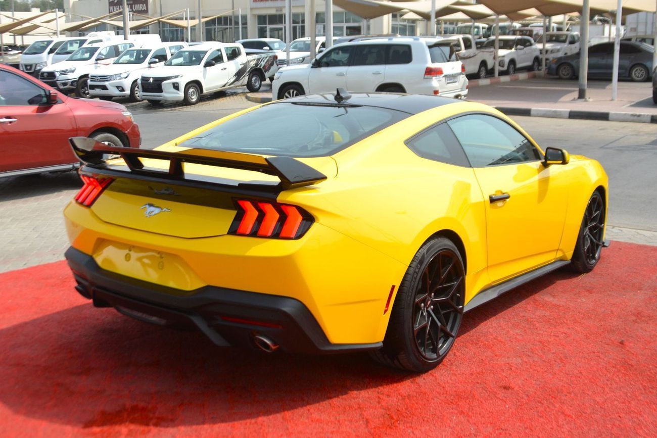 2024 Ford Mustang photo 5