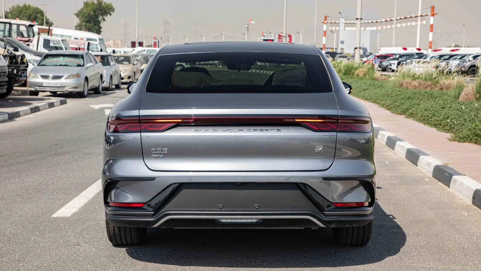 2025 BYD Han photo 5