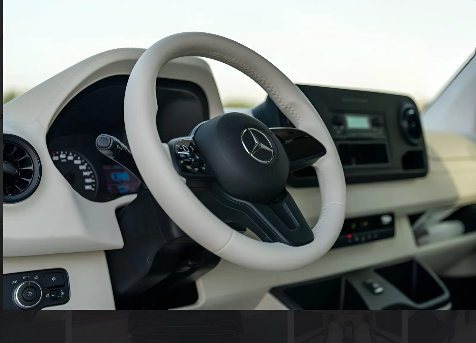 2023 Mercedes-Benz Sprinter photo 3