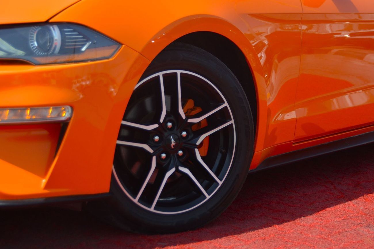 2022 Ford Mustang photo 4