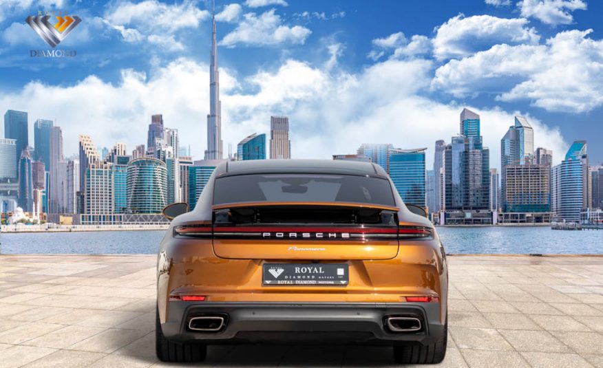 2025 Porsche Panamera photo 3