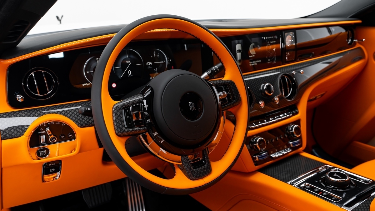 2026 Rolls-Royce Ghost photo 2