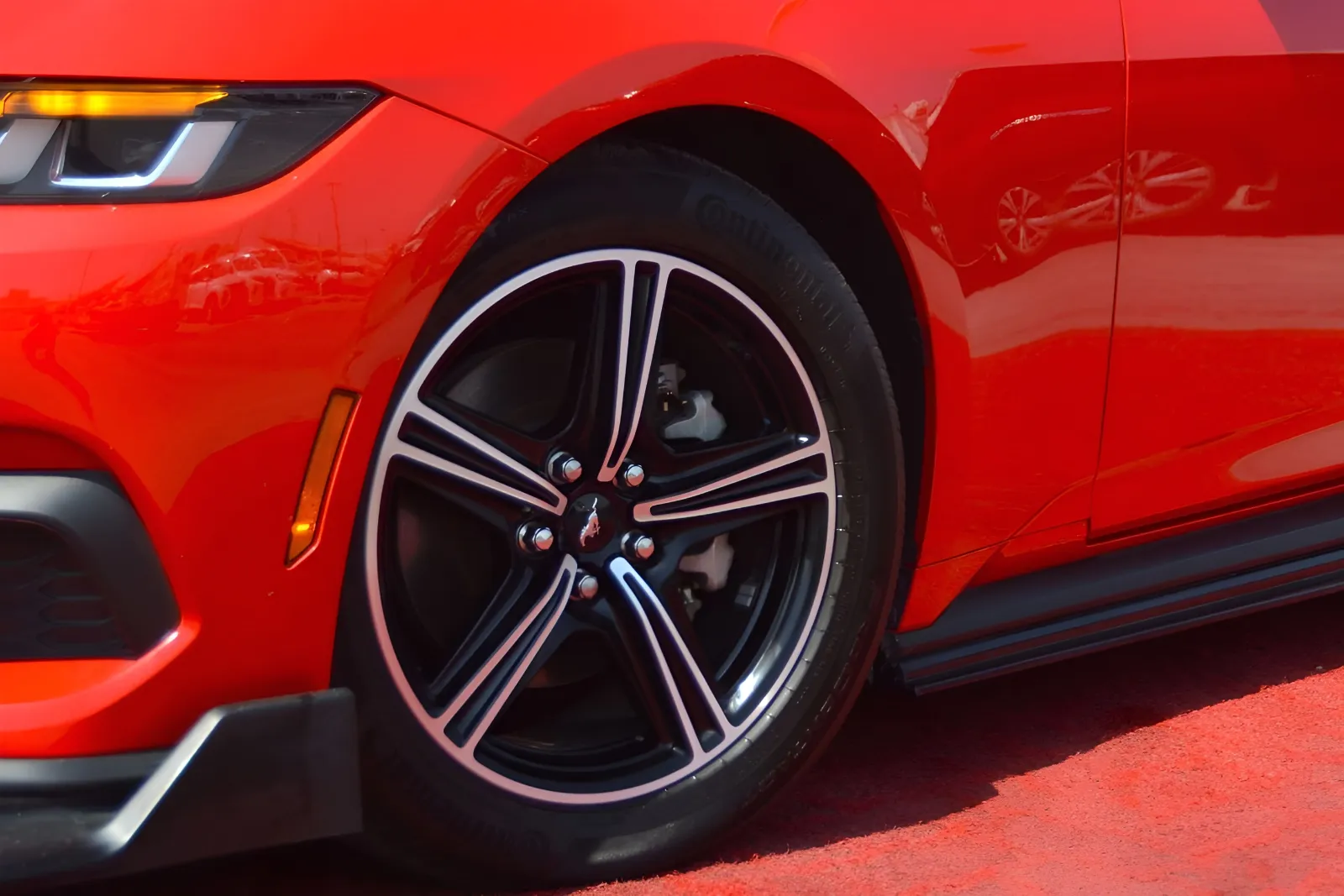 2026 Ford Mustang photo 5