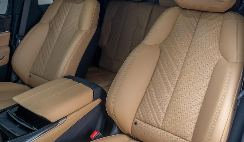 2025 Cadillac Escalade photo 5