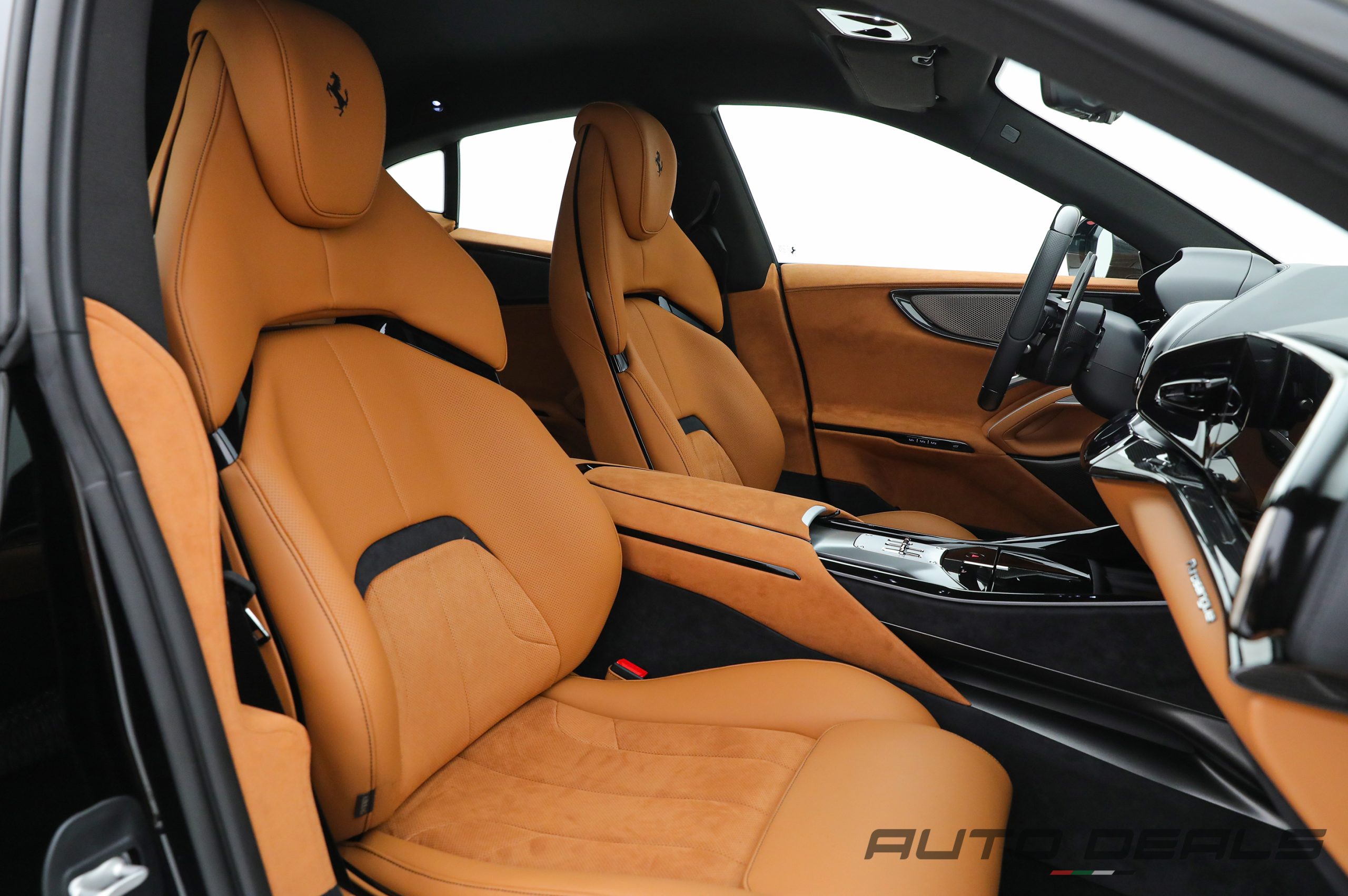 2026 Ferrari Purosangue photo 2