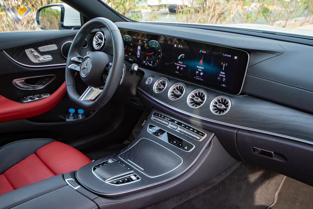 2023 Mercedes-Benz E200 photo 3