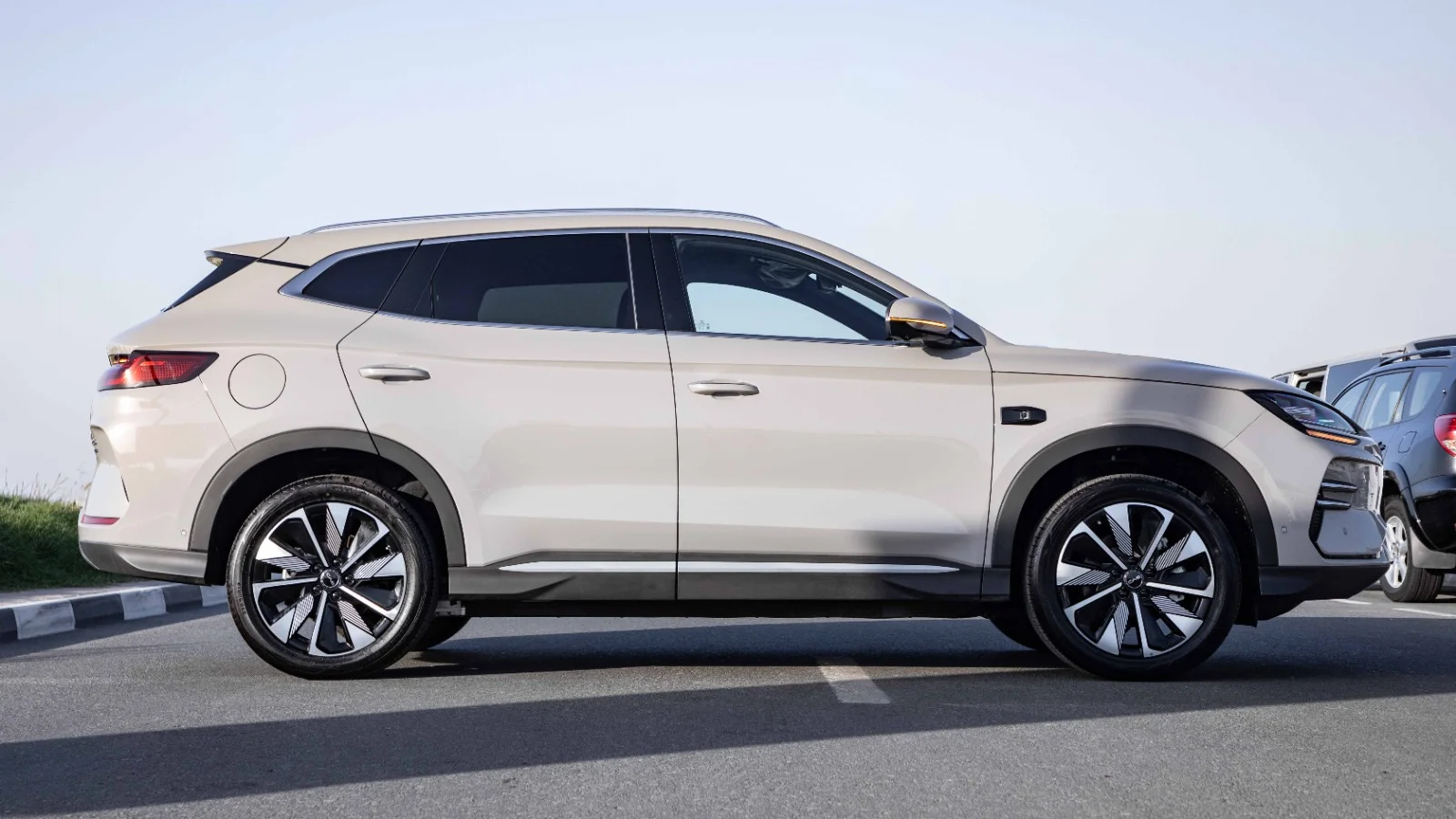 2025 BYD Song Plus photo 3