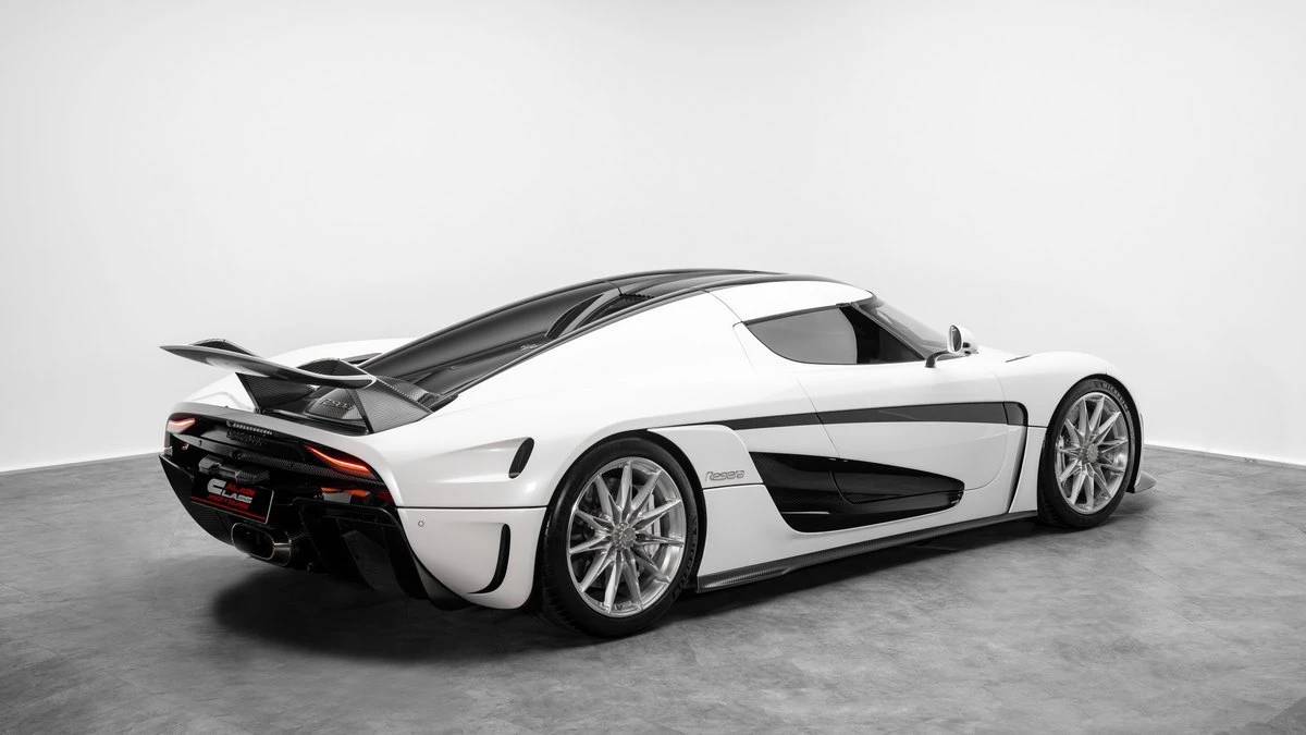 2022 Koenigsegg Regera photo 2