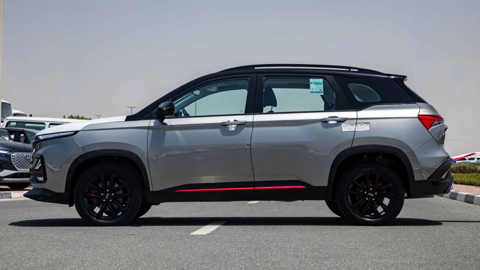 2025 Chevrolet Captiva photo 2