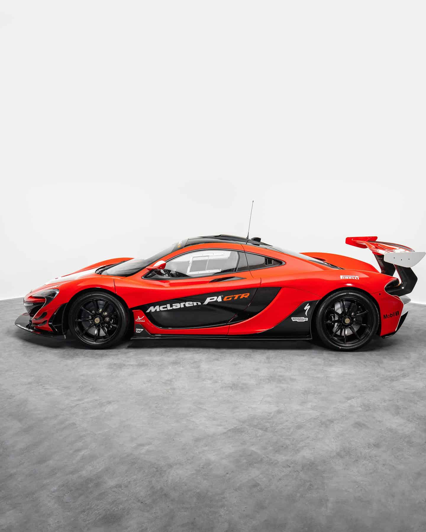 2015 McLaren P1 GTR photo 3