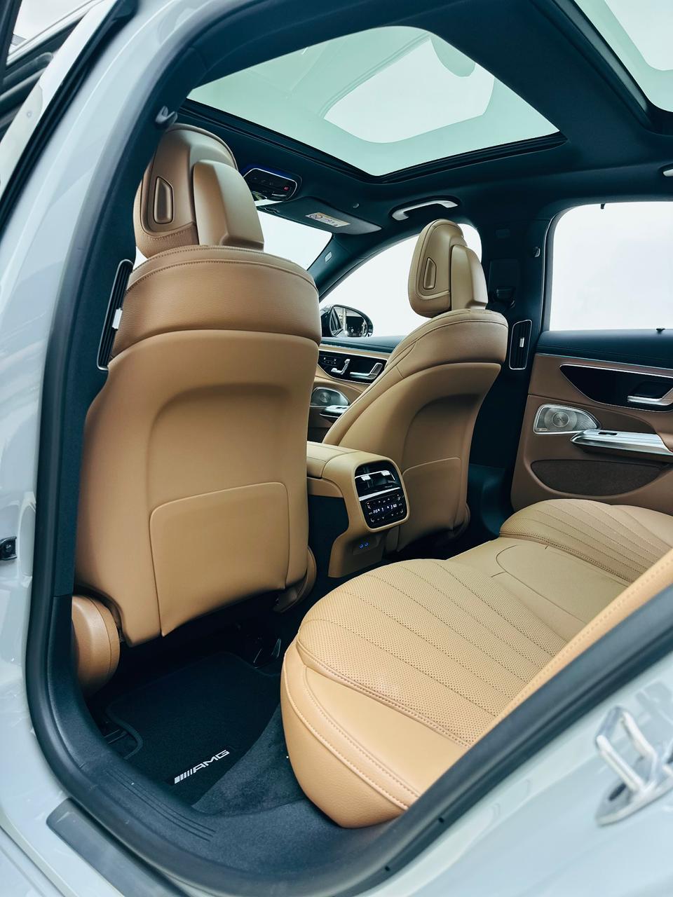 2021 Mercedes-Benz E-Class photo 4
