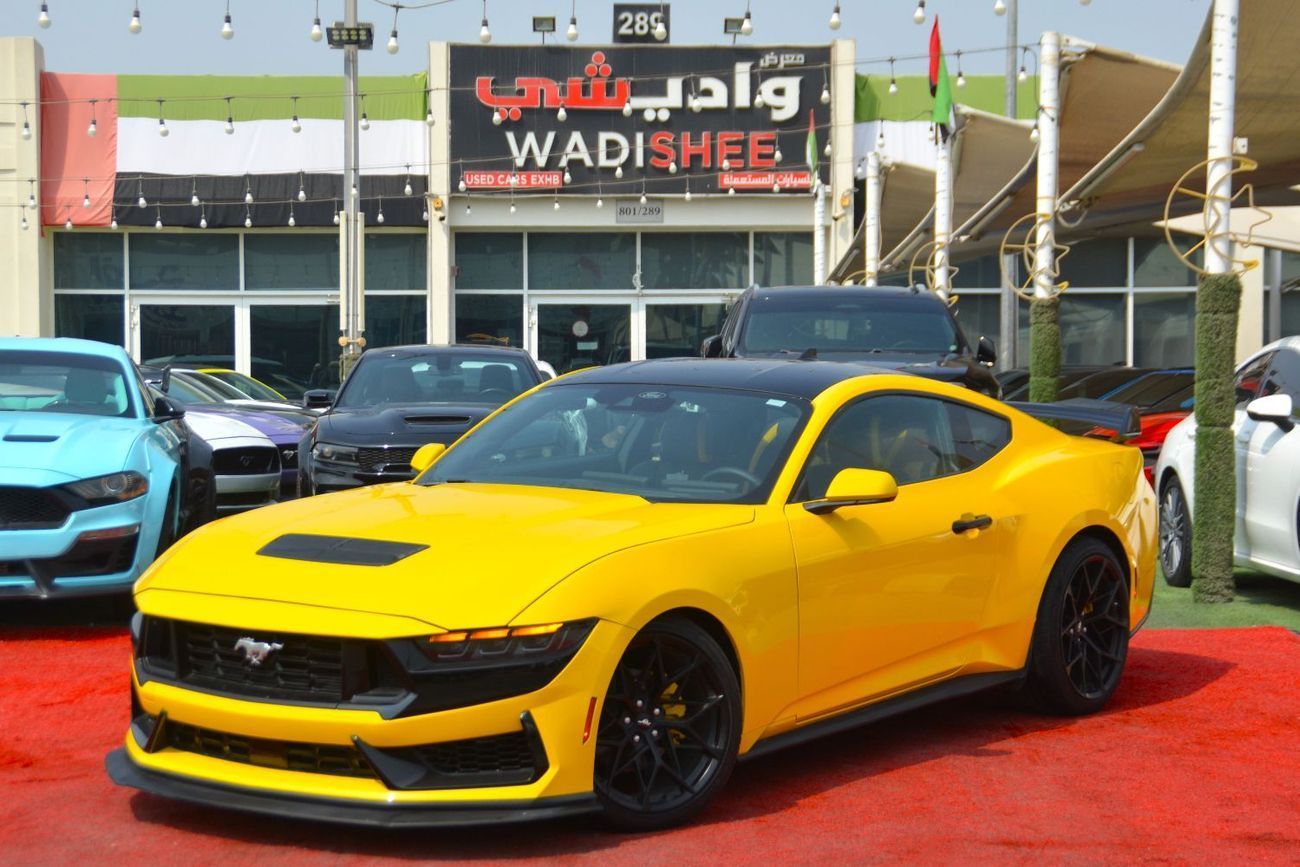 2024 Ford Mustang photo 2