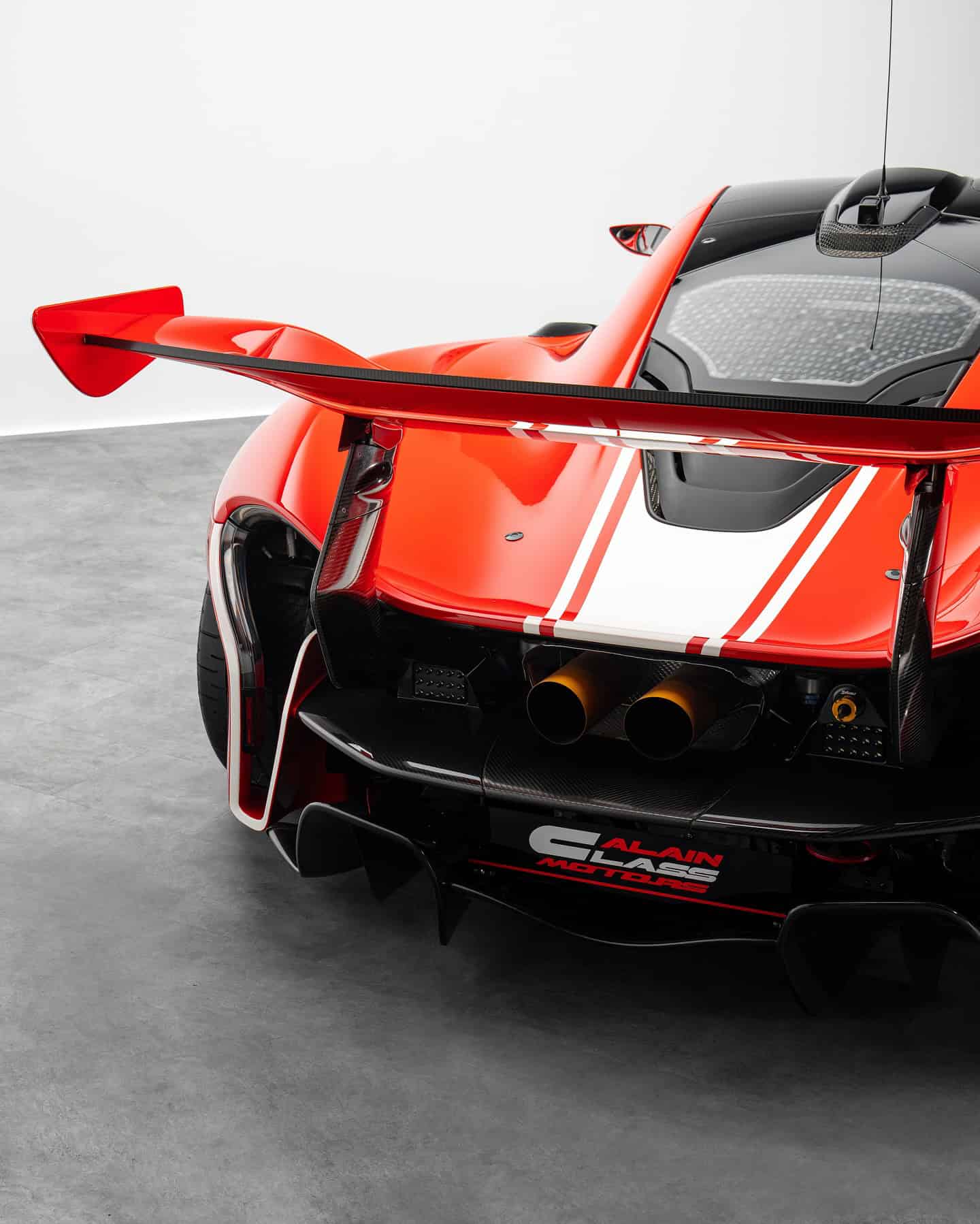 2015 McLaren P1 GTR photo 2