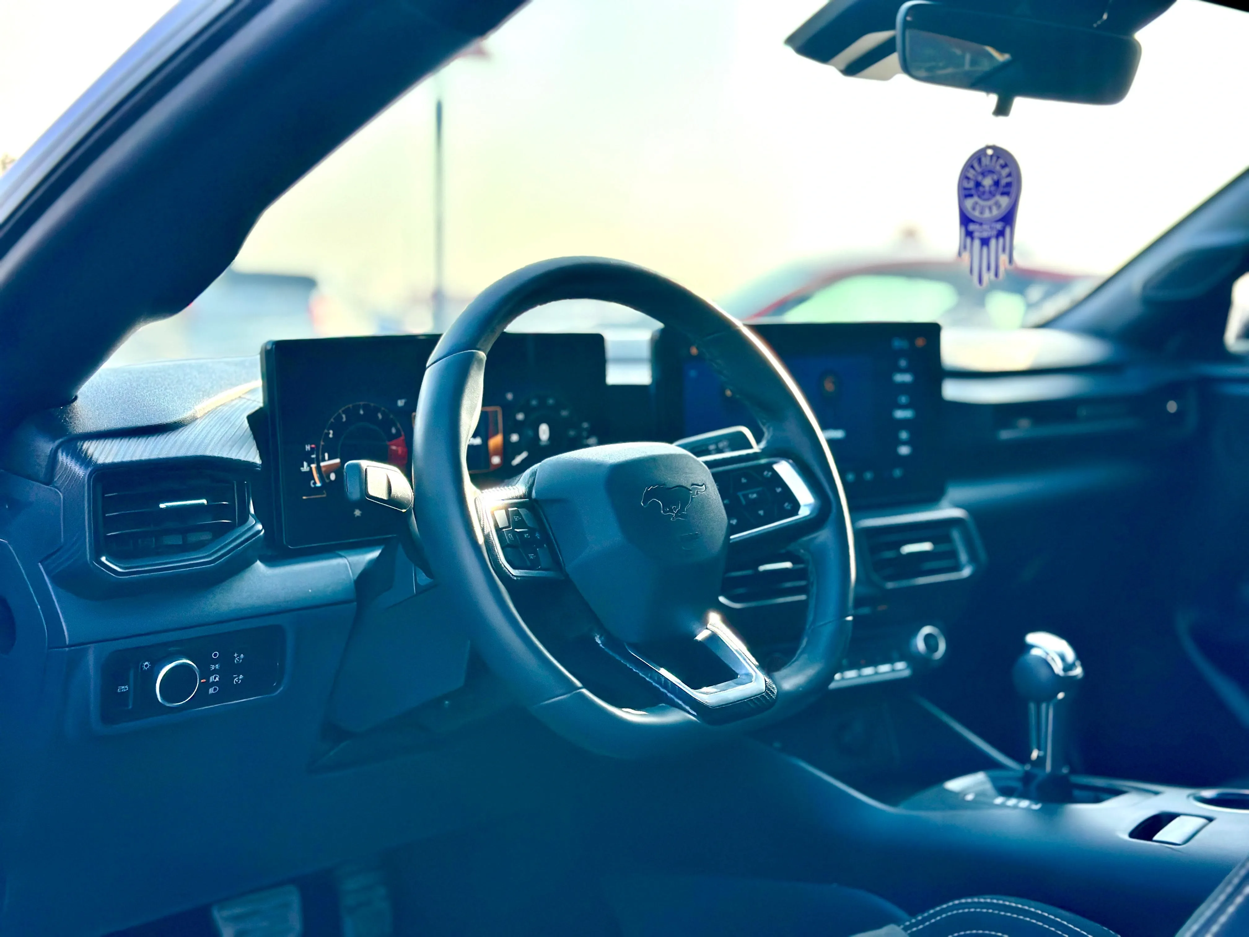 2025 Ford Mustang photo 4