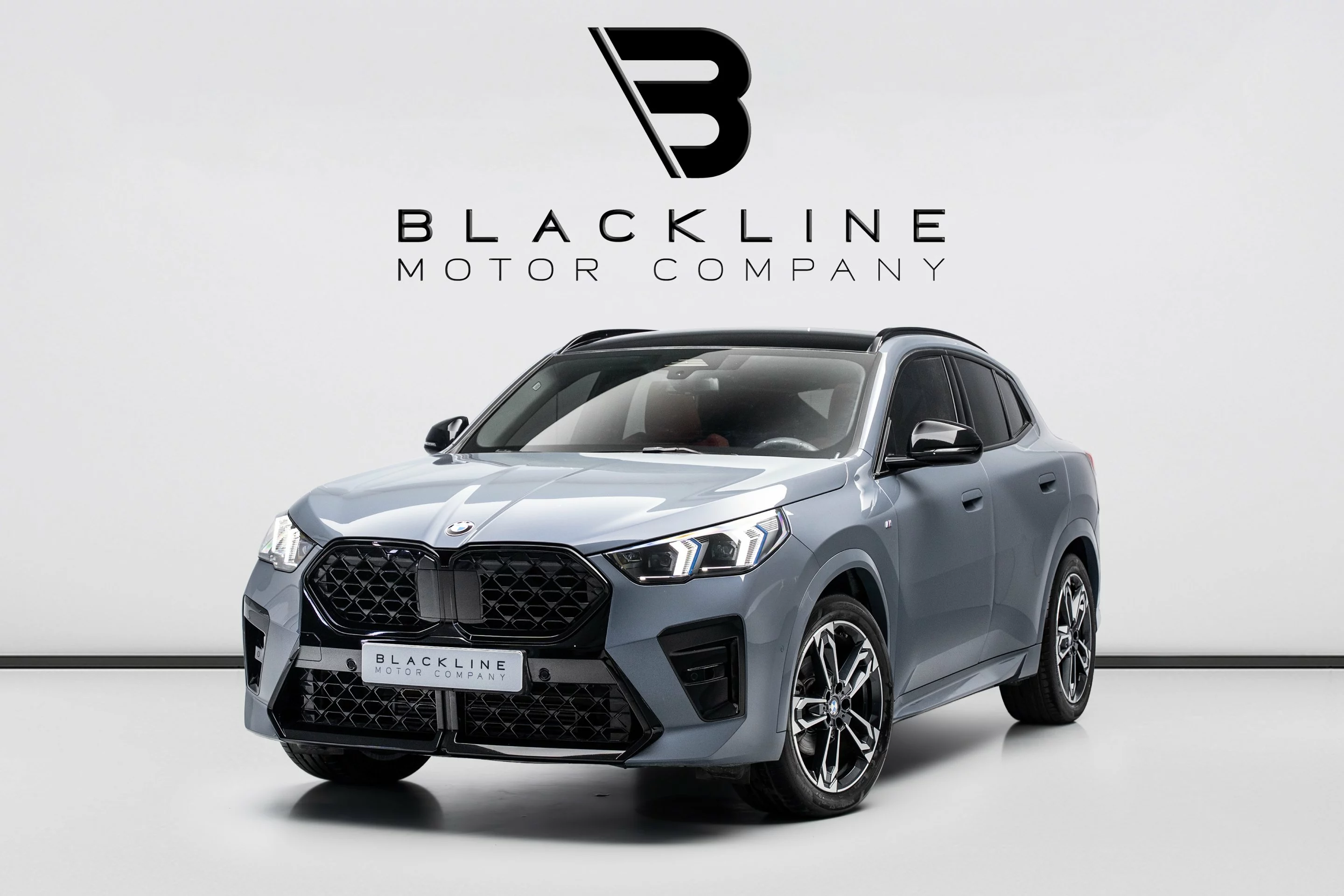 2025 BMW X2 photo 2