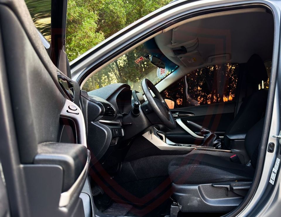 2022 Mitsubishi Eclipse Cross photo 4