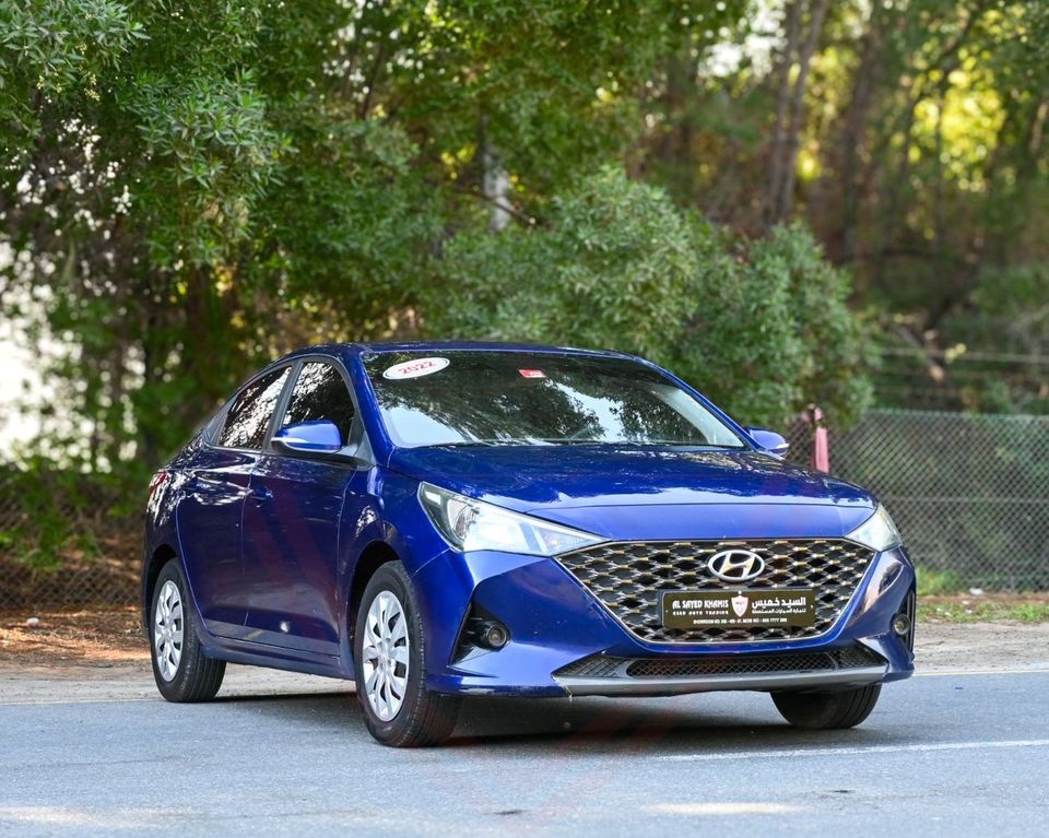 2026 Hyundai Accent photo 3