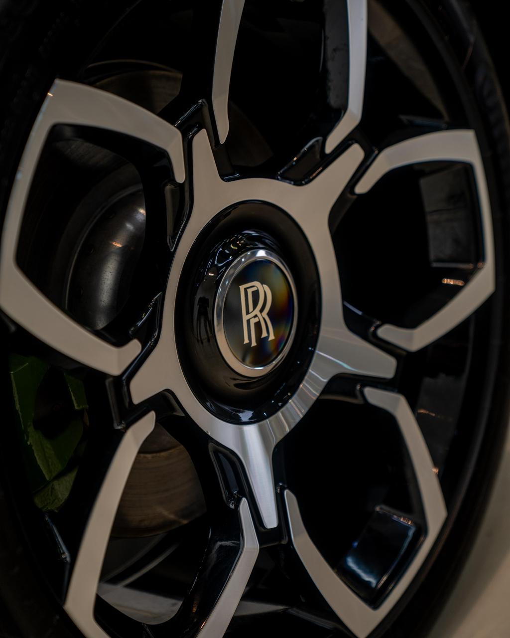 2023 Rolls-Royce Cullinan photo 5