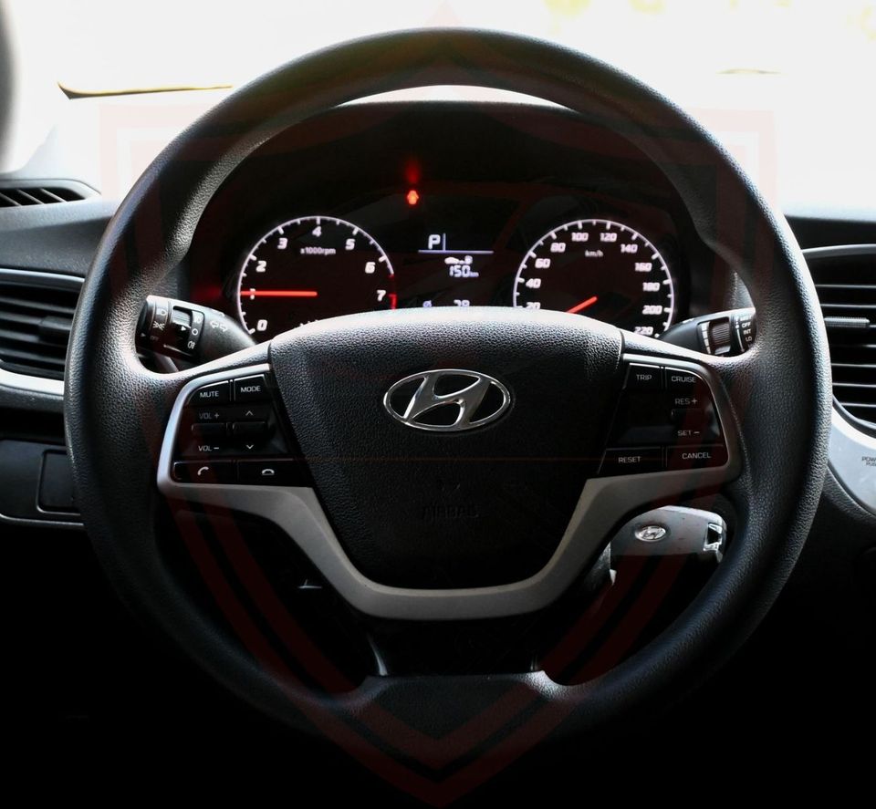 2026 Hyundai Accent photo 5