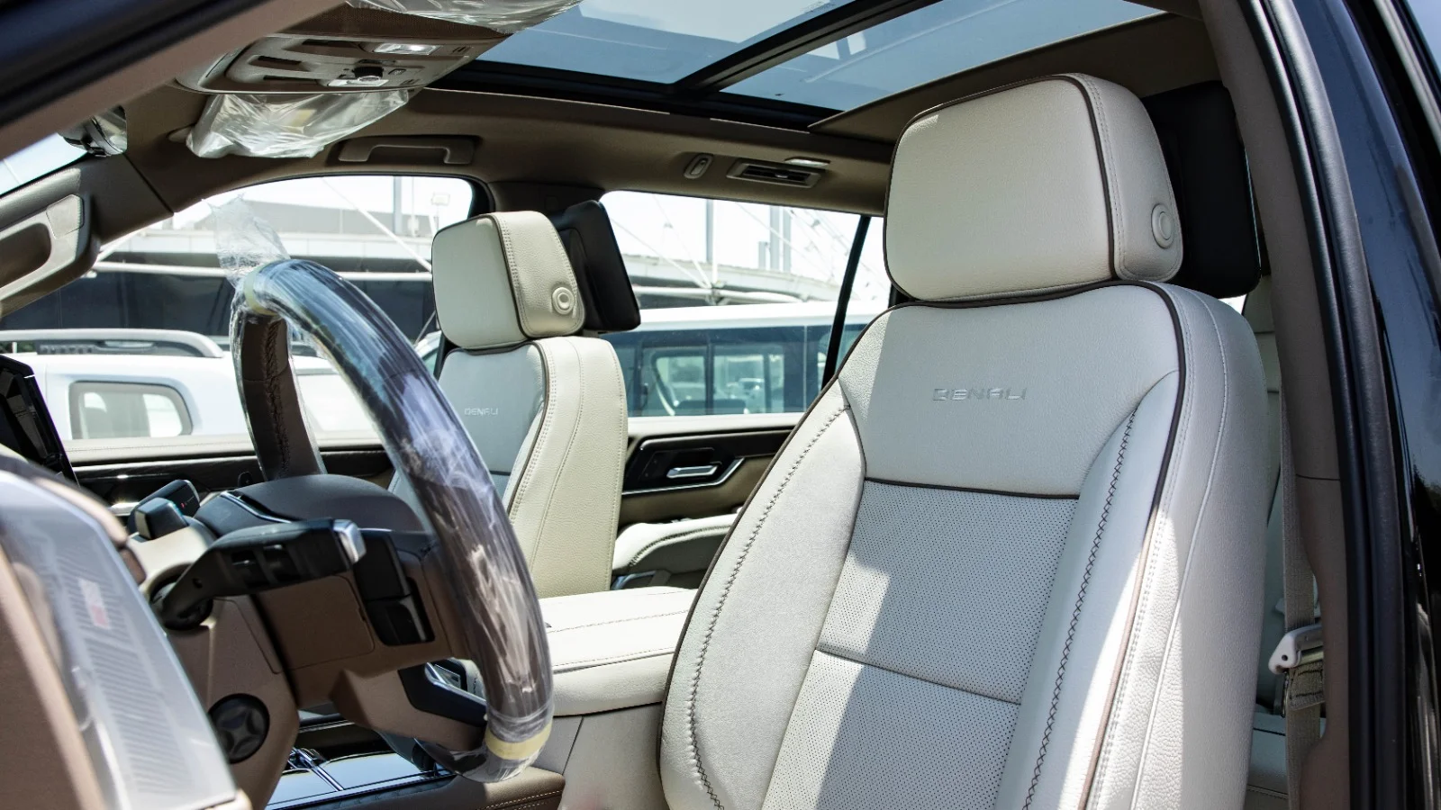 2026 GMC Yukon XL photo 4
