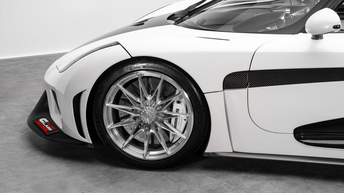 2022 Koenigsegg Regera photo 3