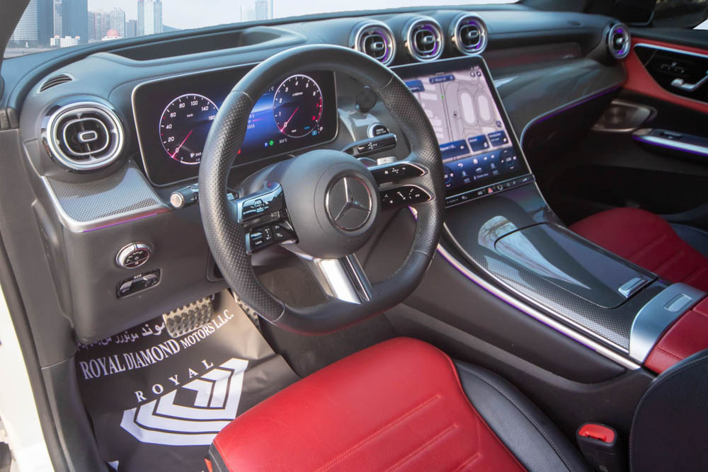2026 Mercedes-Benz GLC photo 3