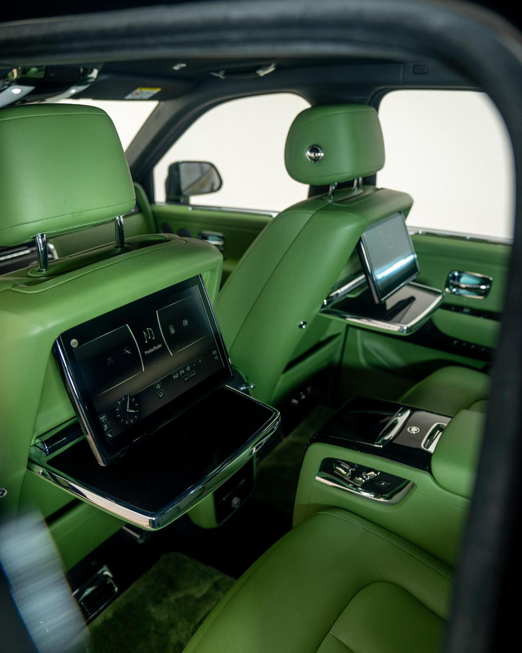 2023 Rolls-Royce Cullinan photo 4