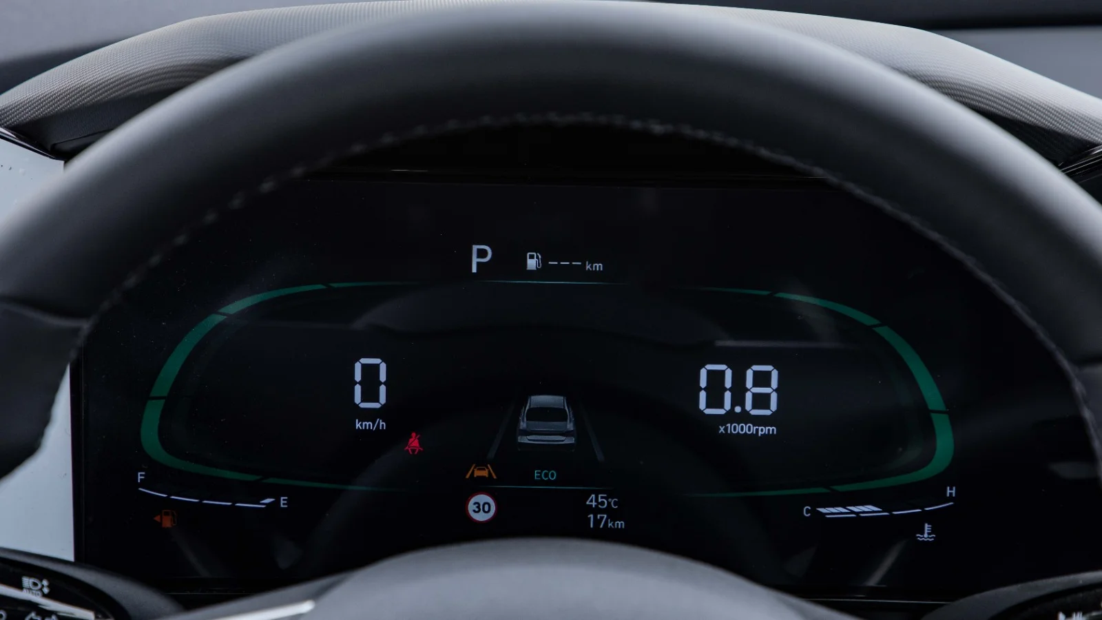 2025 Hyundai Elantra photo 4