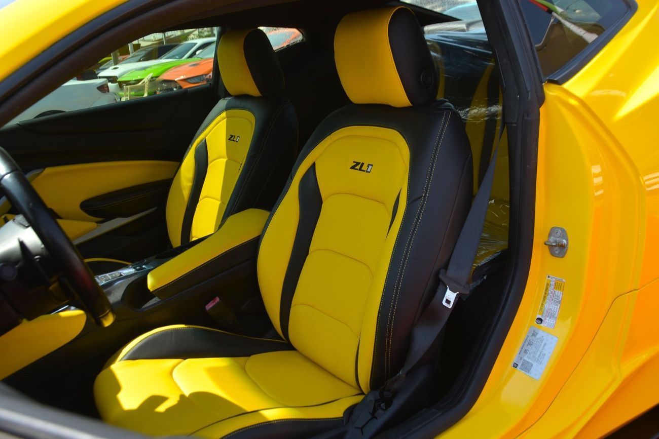 2020 Chevrolet Camaro photo 4