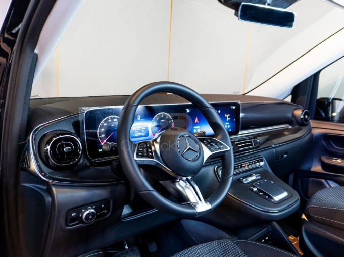 2026 Mercedes-Benz C-Class photo 2