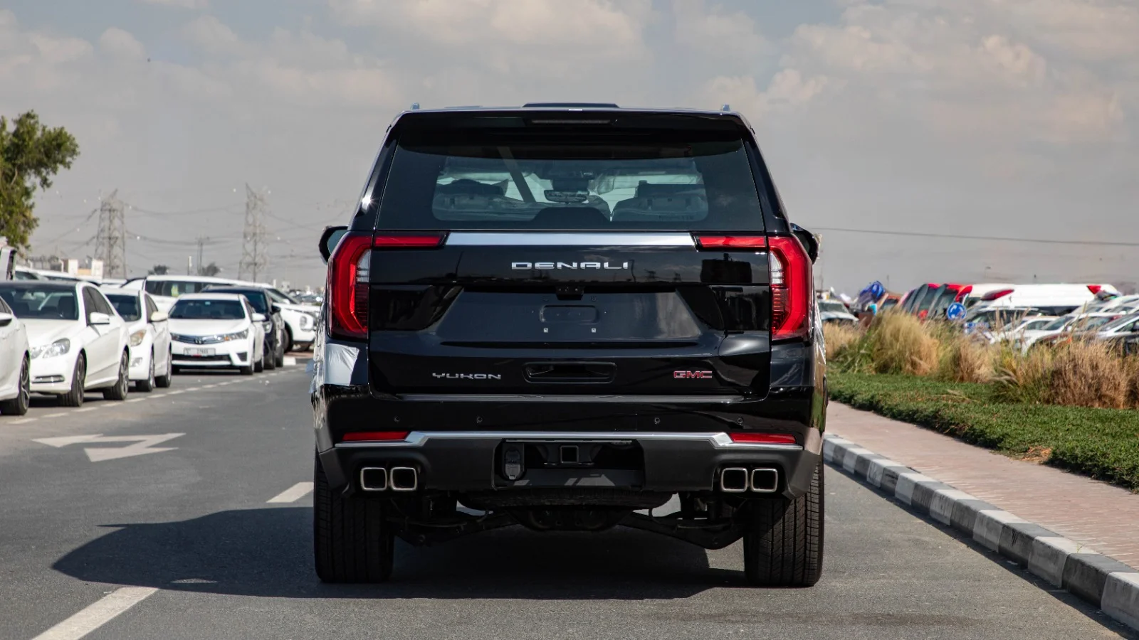 2025 GMC Yukon photo 5