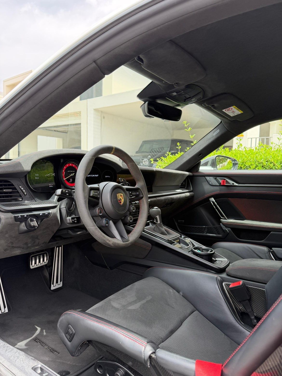 2024 Porsche 911 photo 2