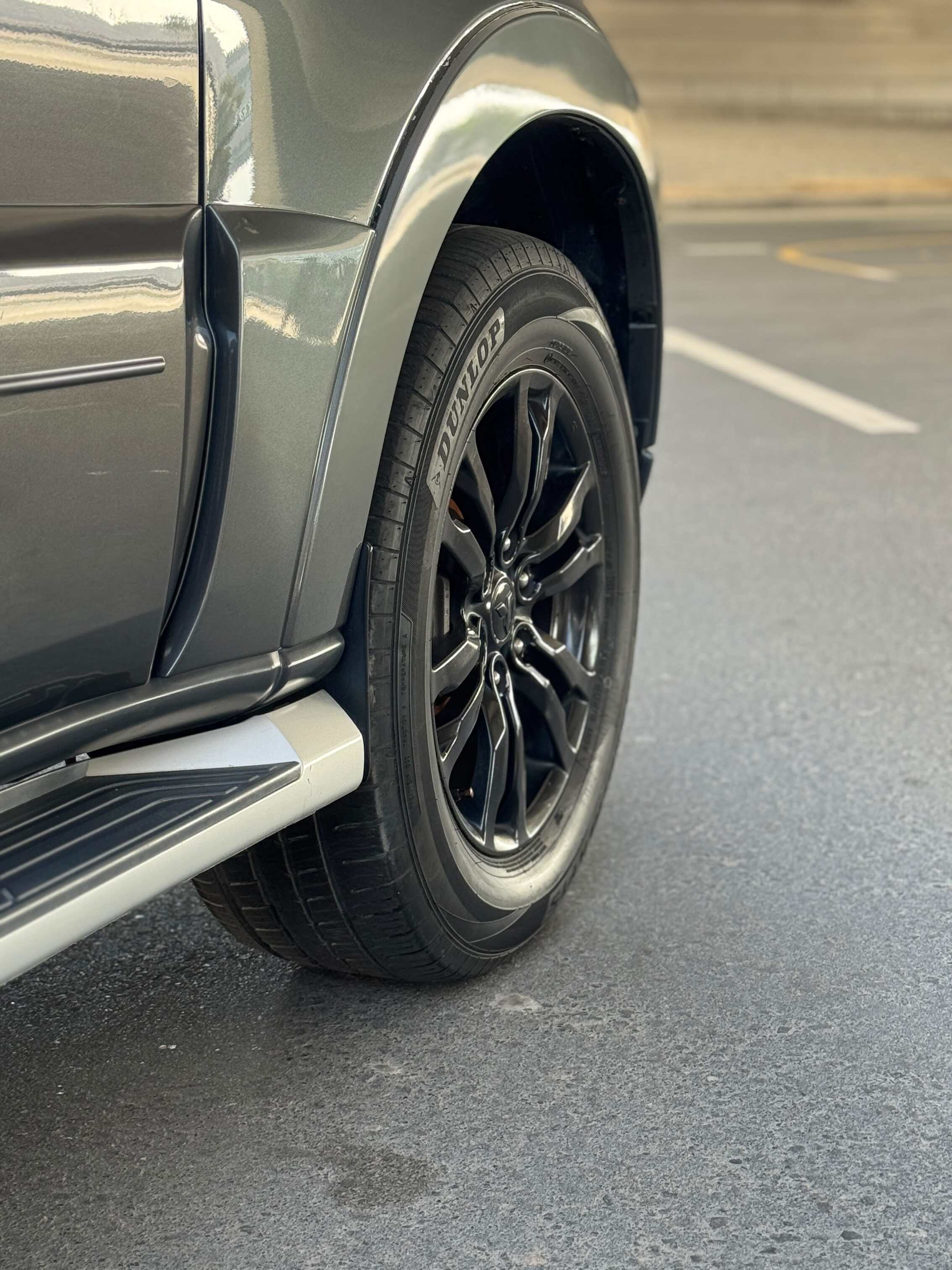 2015 Mitsubishi Pajero photo 5