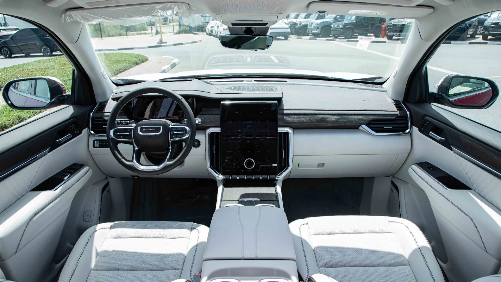 2024 GMC Acadia Denali photo 3