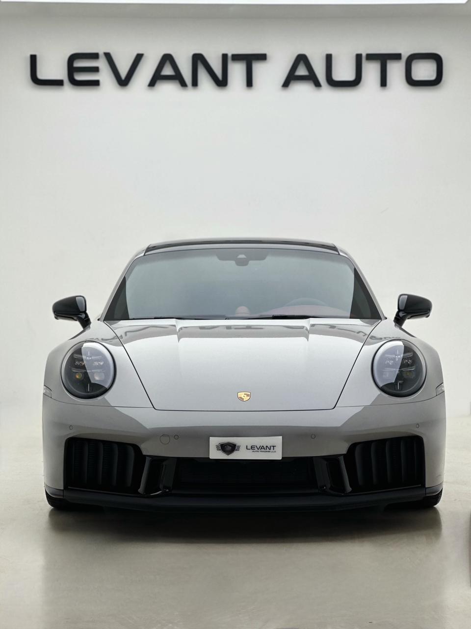 2026 Porsche 911 photo 2