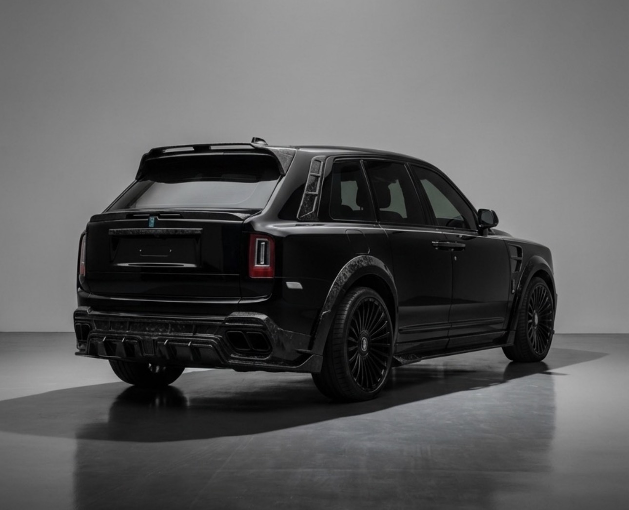 2022 Rolls-Royce Cullinan photo 2