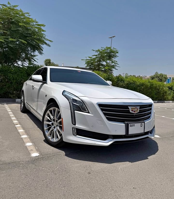 2017 Cadillac CT6 photo 3