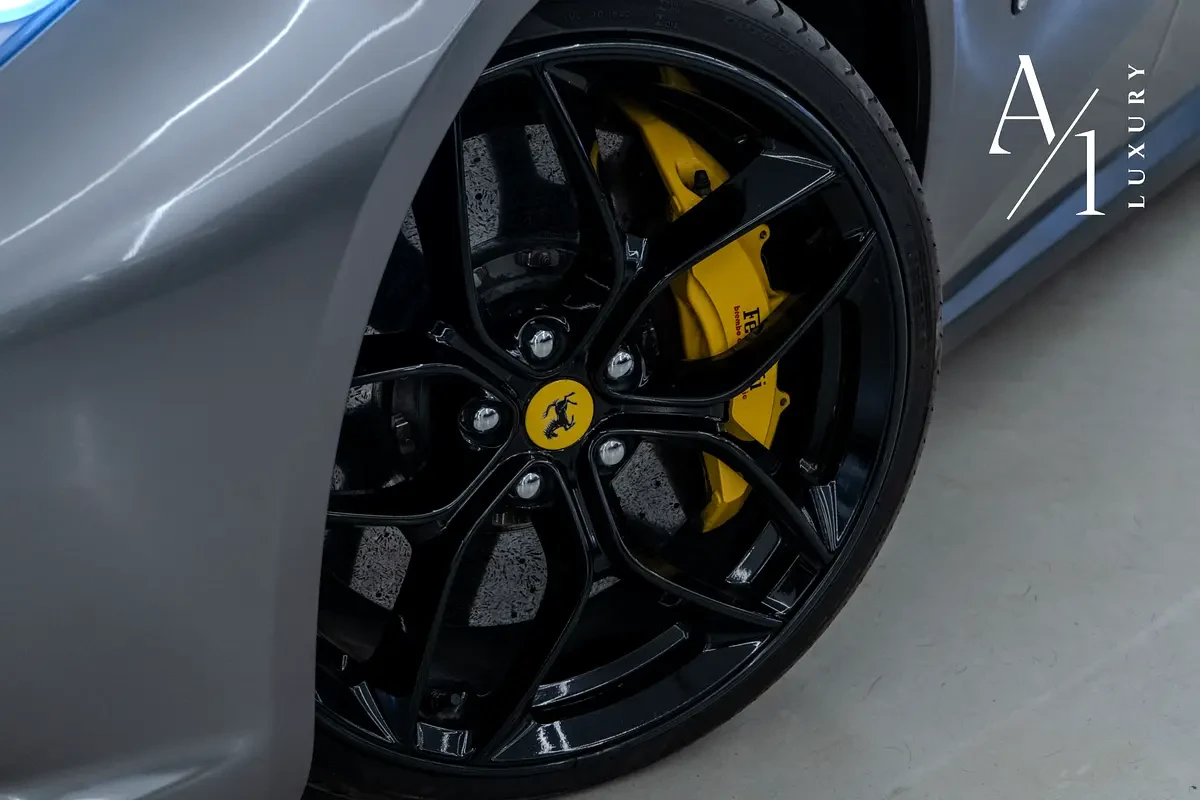 2017 Ferrari GTC4Lusso photo 4
